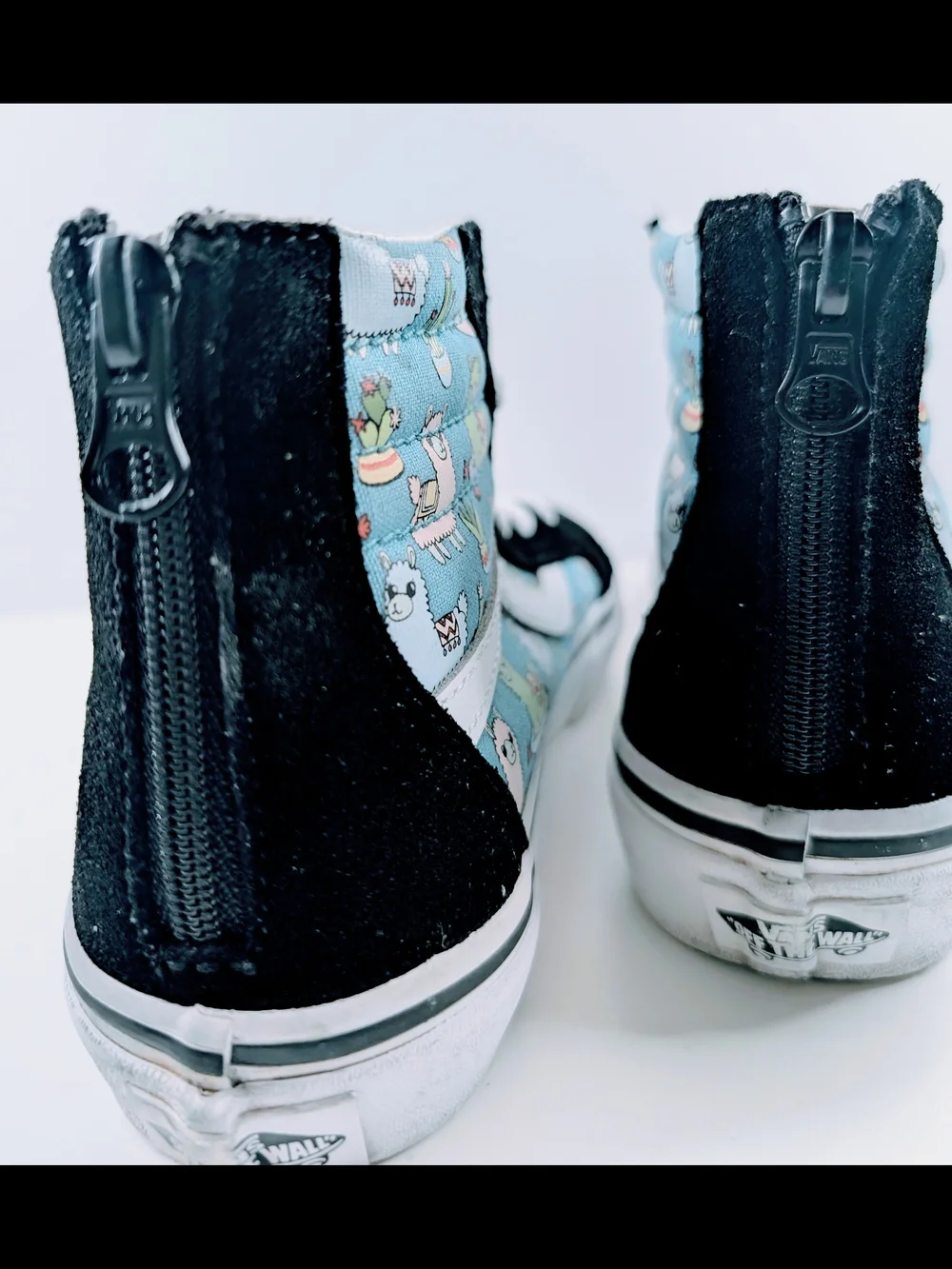 Vans Sk8-Hi Zip Kids Llama Print High Top Skate Shoes Black Blue Size 2